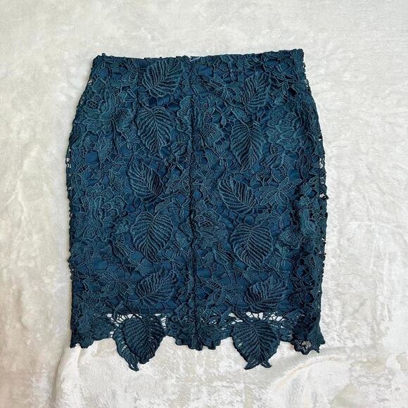 L'atiste Crocheted Floral Midi Skirt Women's S Pencil FairyCore Dark Green Leaf - Picture 3 of 7